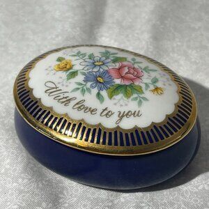 Vintage Avon Oval Porcelain Trinket Box with Love to You Mother's Day 1986  (181